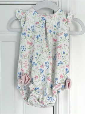 Baby club chic floral bubble 0-3m EUC